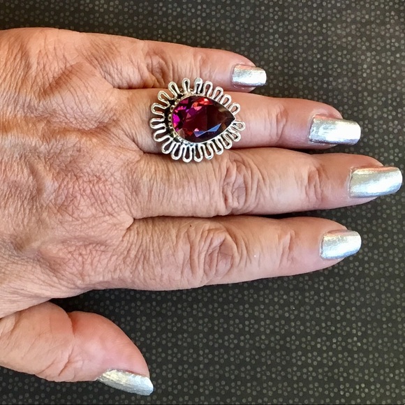 Amethyst Teardrop Solitaire Gemstone Ring 6.3/4 - Picture 7 of 7